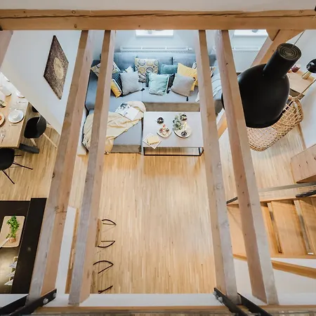 Lejlighed Days - Attic Loft - Work Space - Private Parking *