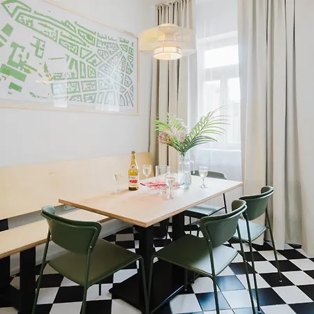Apartmán Days - W Authentic Czech Interior In Prague's Vibrant Neighborhood *