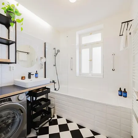 Apartmán Days - W Authentic Czech Interior In Prague's Vibrant Neighborhood Praha