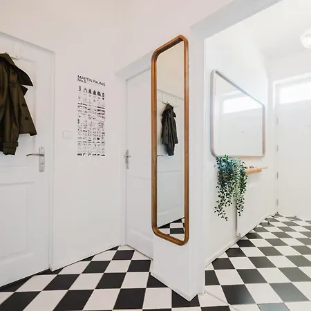 Days - W Authentic Czech Interior In Prague's Vibrant Neighborhood Apartmán